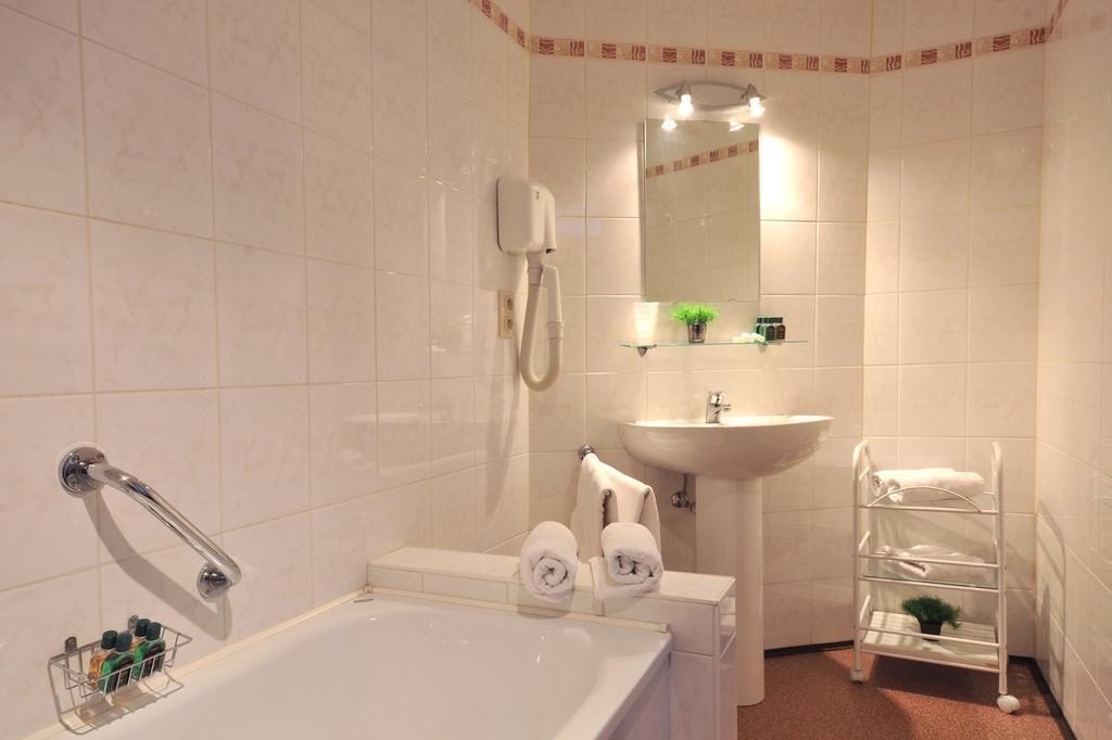 Hotel Du Perron Theux Rum bild